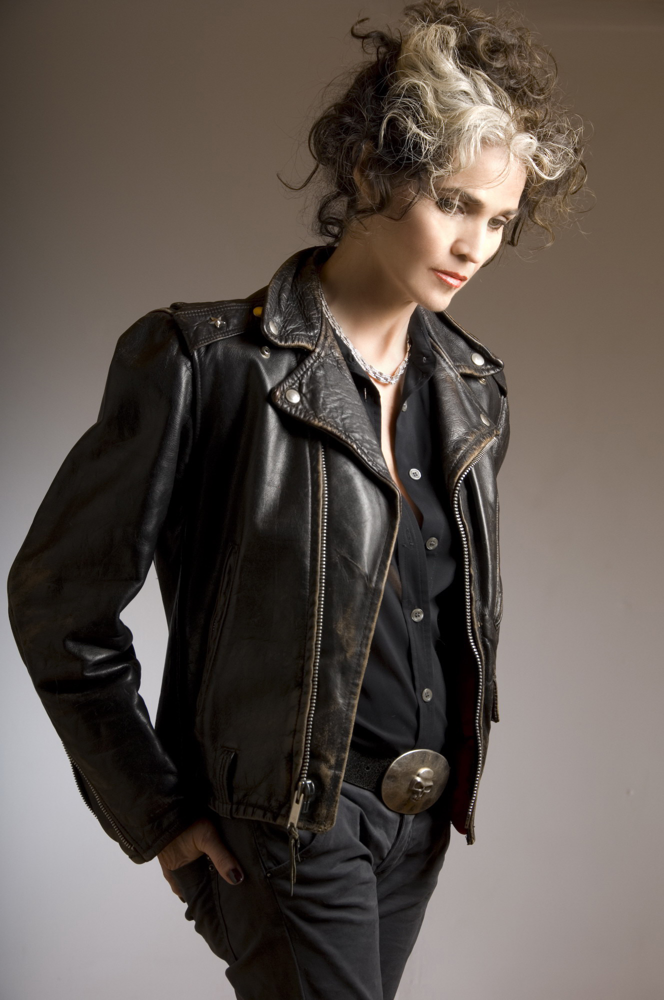 If You Ask Me Alannah Myles Is Still Pretty Badass Alannah Myles Myles Women Of Rock