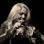 Bonnie Tyler by Tina Korhonen